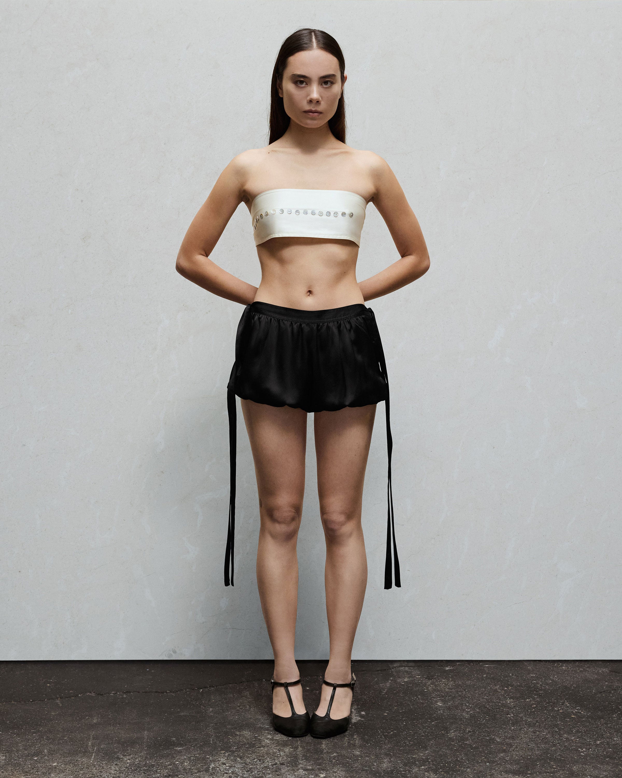 Bloomers 01